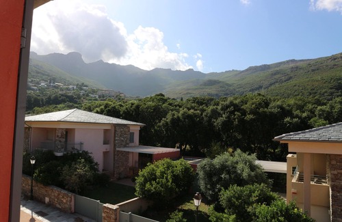 Erbalunga Condo | Soothing 4-person apartment in the heart of Erbalunga