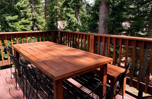 Carnelian Bay Cabin | Soothing cabin with WiFi in Carnelian Bay-5 bedrooms available-10 guests-no pets