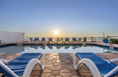 Seabreeze Park Hotel | Soothing Ocean View Room, Central to Daytona's Attractions & Nightlife