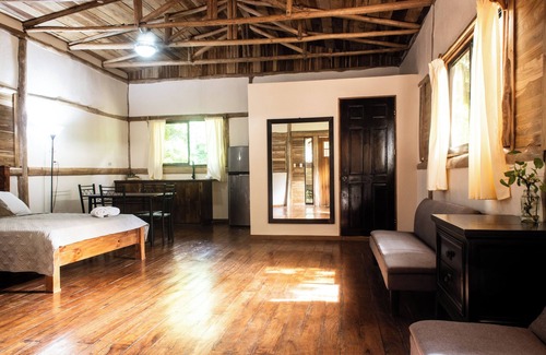 Canafistula House | Soothing Pochote country house with WiFi in Cañafistula