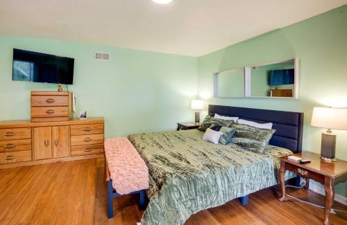 Smith River Apartment | Soothing Studio with Lush Views 2 Mi to Beach!