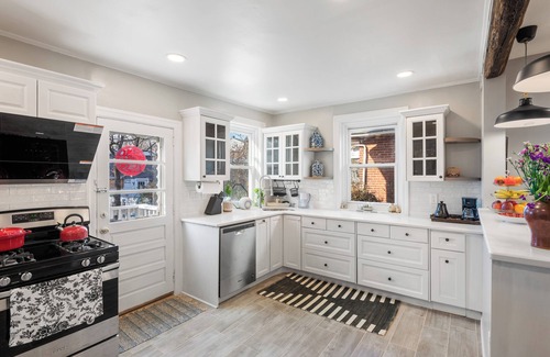 Ardmore Cottage | Sophia's Garden Cottage-4BR/2.5B/3Car-P/New HVAC/WiFi/Walk-Z/Colleges/Kids/UP-8
