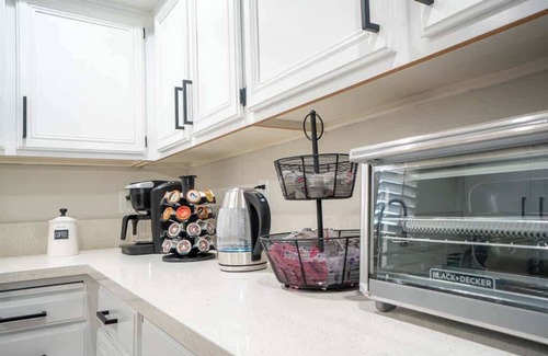 North Las Vegas House | Sophisticated 4BR Vegas Pool Getaway w/Pool Table