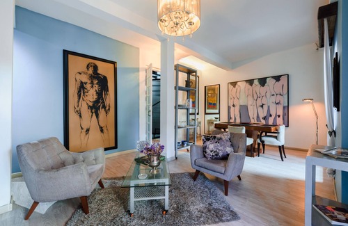 Financial District Apartment | Sophisticated Apt at famous fashion designer home with balcony