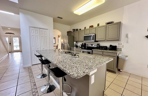 West Haven House | Sophisticated elegance in gated community, relax poolside!