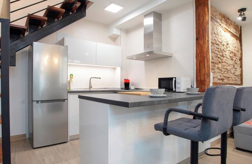 Central District Apartment | Sophisticated House with Terrace. Plaza del Realejo