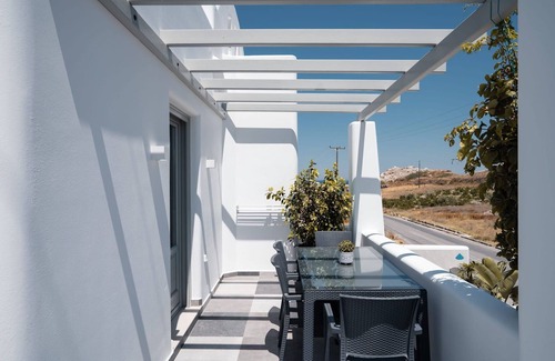 Monolithos Villa | Sophisticated Santorini Suite | Two Bedroom Suite with Private Hot Tub |.