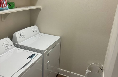 Energy Corridor Apartment | Sophisticated Stay 2-bedroom apartment with AC, fitness room in awesome Houston