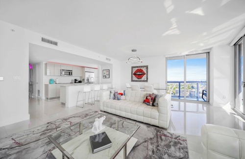 Hallandale Beach Apartment | ★ Sophisticated Miami Retreat at Beachwalk with Expansive Balcony Views