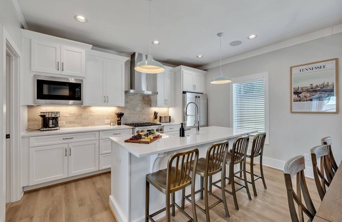 Nashville House | Soprano-Private Rooftop-Gr8 Walking Location
