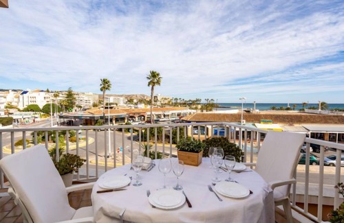 Platja de l'Arenal Apartment | Sorolla by Interhome