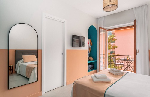 Sorrento City Centre Hotel | Sorrento Colors&Suites - Cipria