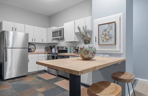 Soulard House | Soulard Gem: Stunning Casa in PRIME Spot!