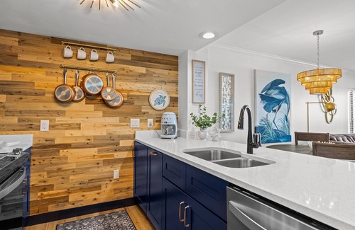 Emerald Isle Condo | Sound of the Sea 303W - 1BR Ocean Front - Just Renovated!