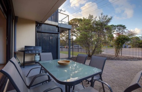 Capel Sound Apartment | Sound Waves Summary: