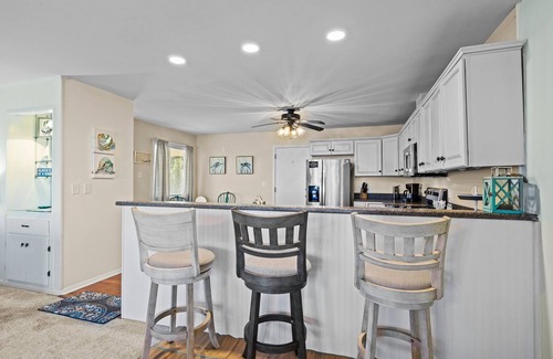 Morehead City House | SOUNDFRONT 3BD/2BA Home in Beaufort with PRIVATE DOCK - ask about bringing BOAT