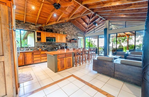 Ostional House | Sounds of The Sea: The Perfect Place For A Family Vacation Or Romantic Getaway