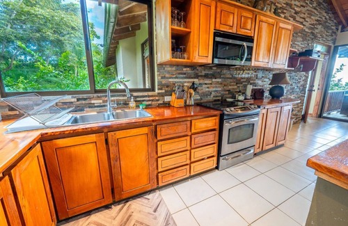 Ostional House | Sounds of The Sea: The Perfect Place For A Family Vacation Or Romantic Getaway