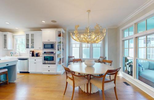 Atlantic Beach House | Soundside Serenity