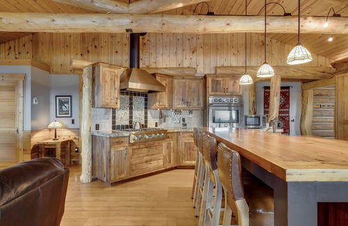 Bozeman House | Sourdough Ranch Main House - Log home with large acreage and stocked pond!