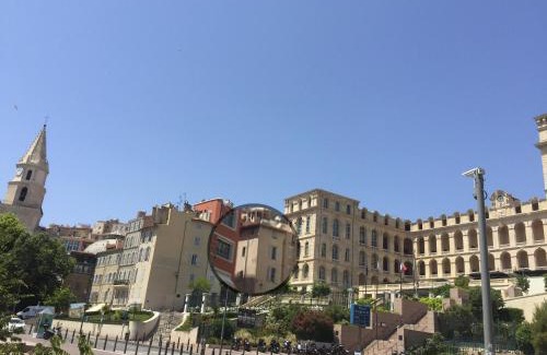 Quartier du Panier Apartment | Sous le Clocher