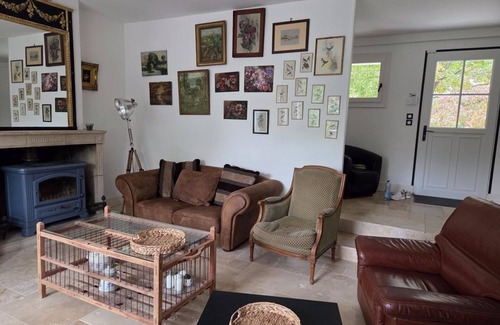 Grezieu-la-Varenne House | Sous le Feuillage - GREZIEU-LA-VARENNE