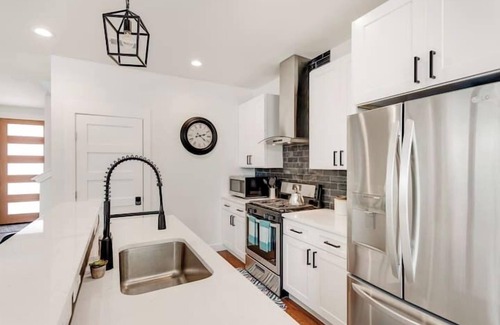 Franklin Park House | South Austin, 3 Bedrooms, Luxury Kitchen
