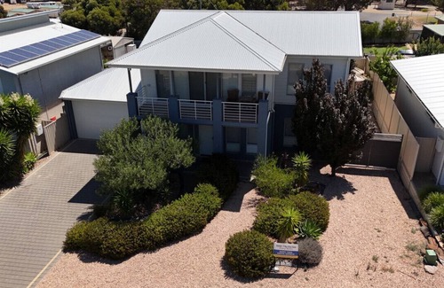 Port Hughes House | South Beach Escape - Port Hughes - Entire Home