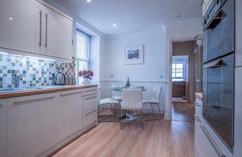 Tenby Apartment | South Beach View - 2 Bedroom Duplex Apartment - Tenby