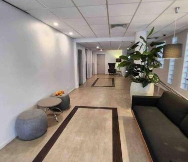 South Brisbane Apartment | South Brisbane modern apartment