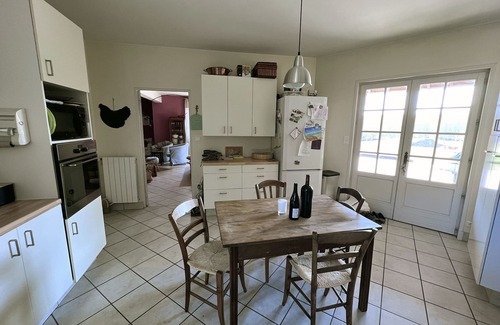 La Tagniere House | South Burgundy, swimming pool, sleeps 10 Nature, peace, views, culture