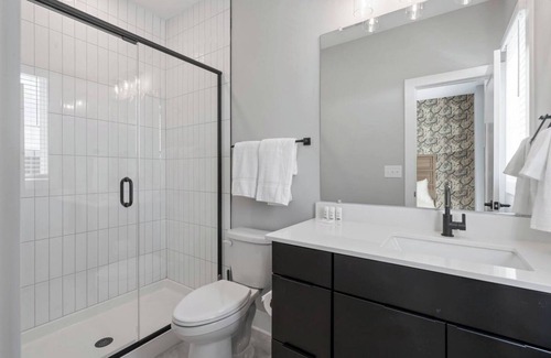 Charlotte House | South End 3BR, 3.5 Bath Townhome in Charlotte, NC