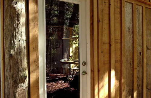 Salt Spring Island Cottage | South End Gem