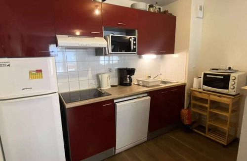 Sers Apartment | South-facing 8-bed apartment with WIFI