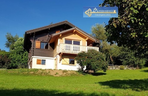 Verchaix Ski Chalet | South facing chalet with views of the Giffre Valley