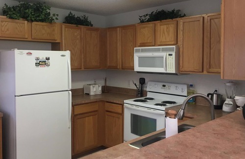 Haines City House | South Facing Orlando home with 4 bedroom, 3 bathroom and Pool with Lake View