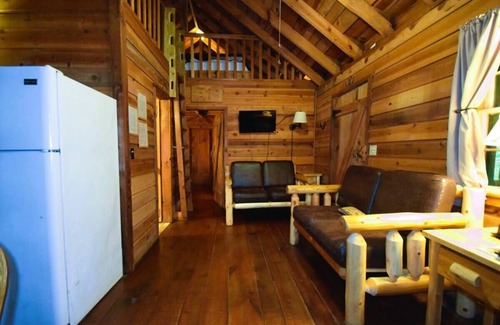 Saluda Cabin | South Fork cabin at Cabin Fever in NC!