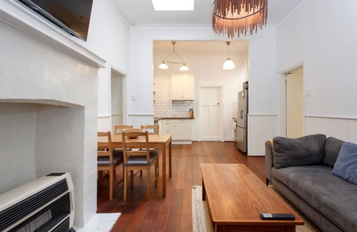 South Fremantle Cottage | South Fremantle Hideaway close to South Beach