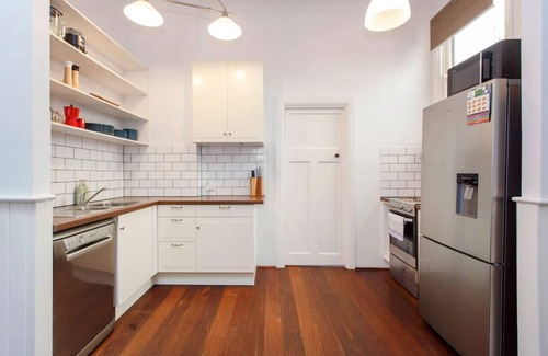 South Fremantle Cottage | South Fremantle Hideaway close to South Beach