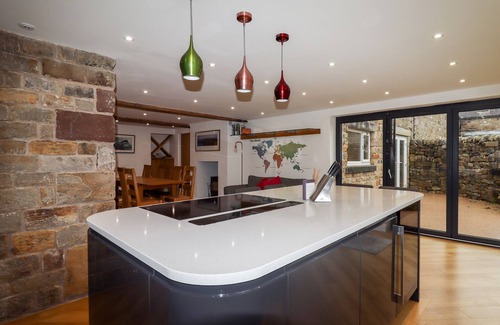 Leek House | SOUTH HILLSWOOD FARM, family friendly, with pool in Leek