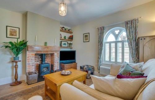 Lowestoft House | South Lodge