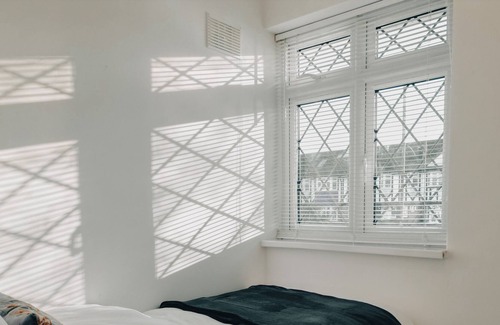 Merton House | South London's Hidden Gem | 3 Bedroom Guest House