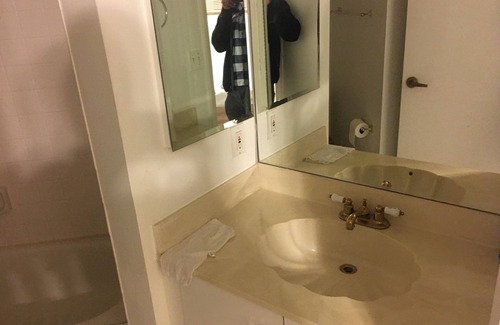 Homestead Condo | South Miami Lawn&Garden Gated Residence