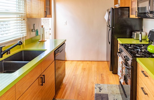 South Mission Beach House | South Mission Beach Cottage-San Luis Rey Pl.