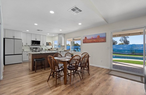 Ahwatukee Foothills House | South Mountain-FREE HEATED Pool and Hot Tub Close to trails & park. NEW