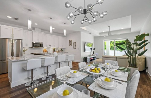 East Naples Apartment | South Naples Pool House