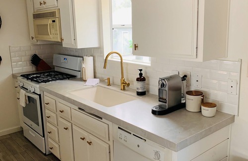Fire Mountain House | South Oceanside 1br/1bath, clean and beach close