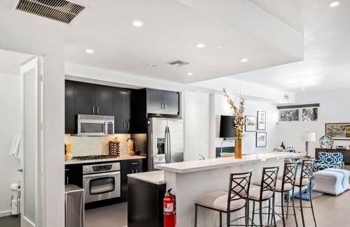 Canyon Corridor Condo | South Palm Springs Condo with Private Pool & Spa!