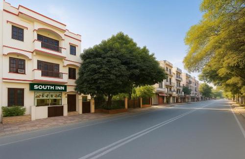 Green Park Apartment | South Residency near AIIMS Hospital South Delhi