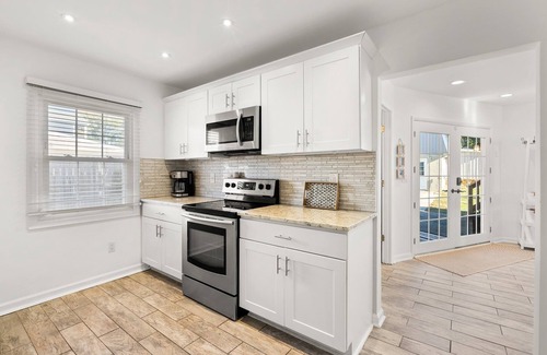 Edgewater House | South River Retreat- Go Navy!